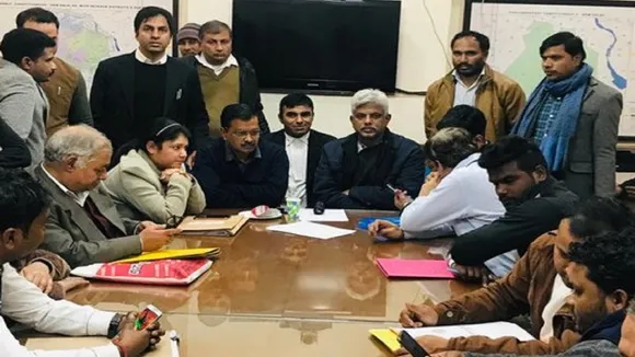 क्‍या अरविंद केजरीवाल अंतिम दिन भी नहीं कर पाएंगे नामांकन? अब भी लगे हैं लाइन में