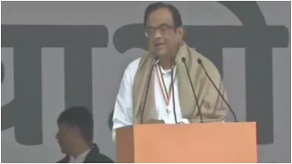 मोदी सरकार के मंत्री अब गीता गोपीनाथ पर हमला करेंगे, चिदंबरम ने किया कटाक्ष