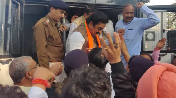 मध्य प्रदेश के BJP अध्यक्ष राकेश सिंह समेत करीब 1000 कार्यकर्ता गिरफ्तार