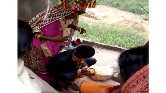 दुल्हन लेने जा रहा था दूल्हा, मंदिर में पूजा करते वक्त घटी खौफनाक घटना