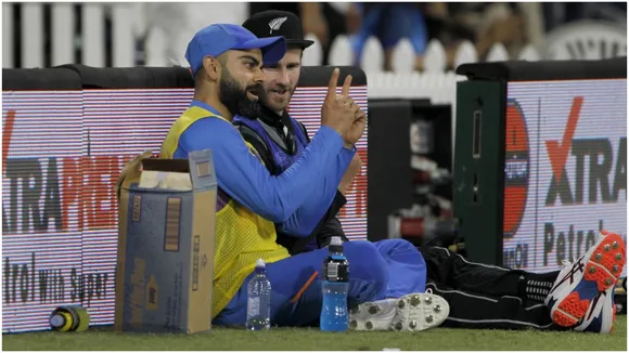 INDvsNZ : बाउंड्री पर बैठे विराट कोहली और केन विलियमसन क्‍या कर रहे थे बात, आप भी जानिए