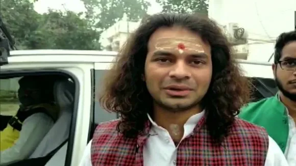 रिम्स में लालू यादव से मिले तेजप्रताप, बिहार में सरकार बनाने का 'टास्क' मिला