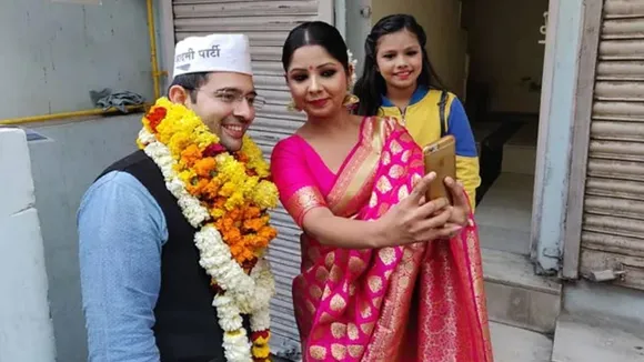 वोट मांग रहे आप प्रत्याशी राघव चड्ढा को मिल रहे हैं विवाह के प्रस्ताव, बोले- शादी के...