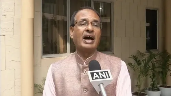 शिवराज सिंह ने केजरीवाल और शाह की तुलना मूंछ और पूंछ के बाल से की, जानें क्या कहा