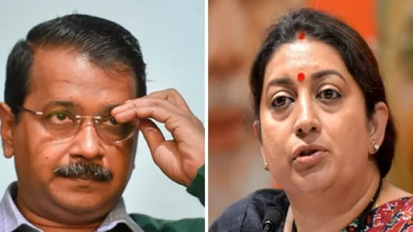 मनोज तिवारी के बाद अब स्मृति ईरानी से भिड़े CM केजरीवाल, बोले- महिलाओं ने...