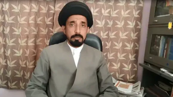 मेरठ में मंदिर और मस्जिद से हो रहा है सरकार की योजनाओं का ऐलान, मौलाना ने कही बड़ी बात