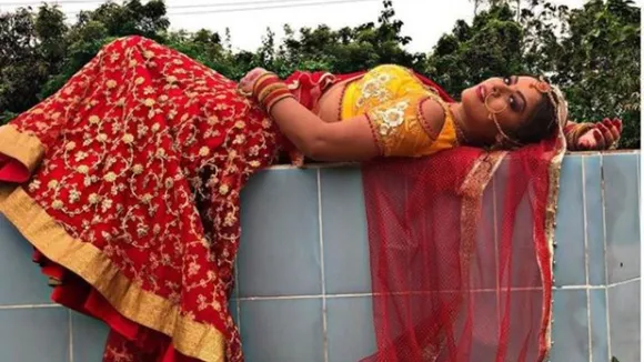 जब भोजपुरी एक्ट्रेस निधि झा को फैन ने बोला- चुडै़ल लगती हो, मिला ये धमाकेदार जवाब, देखें Video