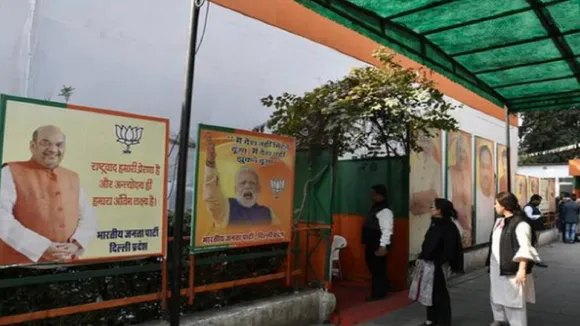 दिल्ली में भाजपा ने ज्यादातर वे सीटें गंवाईं जहां उसके नेताओं ने की थीं विवादित टिप्पणियां