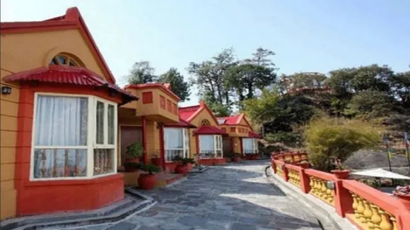 भारत के 8 Tourists की मौत के बाद नेपाल ने रिजॉर्ट पर लगाया बैन