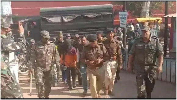 चाचा ने दोस्तों के साथ मिलकर किया 6 साल की भतीजी का गैंग रेप, दर्द से हुई मासूम की मौत