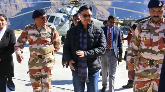 चमोली में केंद्रीय मंत्री किरण रिरिजू ने ITBP जवानों से की मुलाकात, विंटर स्पोर्ट्स को लेकर कही बड़ी बात