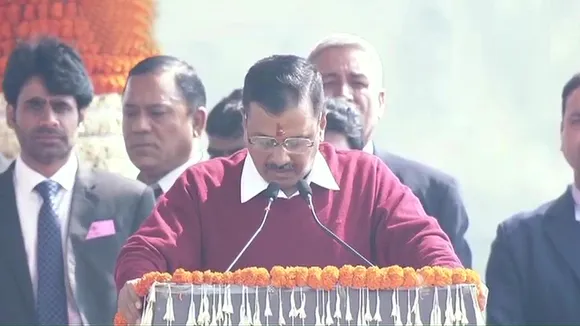 दिल्ली ने शुरू की नई राजनीति, शपथ लेने के बाद बोले सीएम केजरीवाल- मैं सभी का सीएम हूं