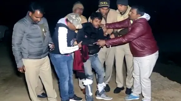 ग्रेटर नोएडा : दो पैर, दो गोली और बदमाश जमीन पर गिर गया