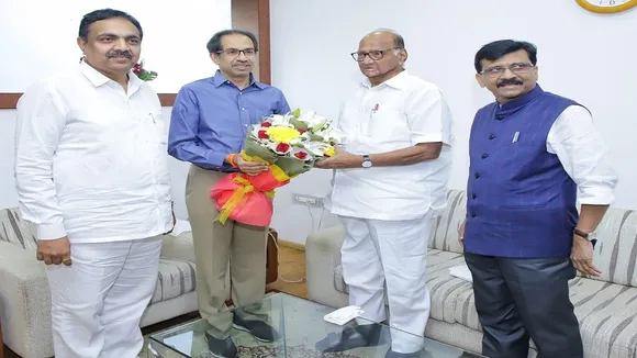 मुंबई के अंजुमन-ए-इस्लाम लॉ कॉलेज का नाम बदला, उद्धव ठाकरे बोले- हिन्दू-मुस्लिम विषय है, लेकिन देश अपना है