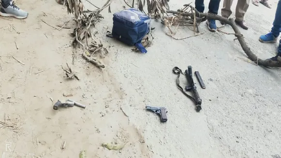 बस्ती मुठभेड़ में गोरखपुर STF ने डेढ़ लाख का इनामी फिरोज पठान को मार गिराया, हथियार बरामद