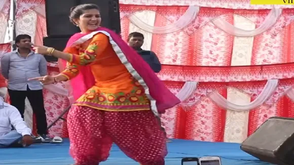 'रसगुल्ला खवा दे मेरे यार’ पर सपना चौधरी ने किया कातिलाना डांस, Video देख हो जाएंगे दीवाने