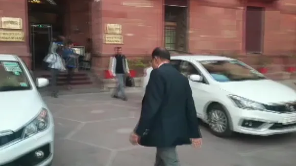 उत्तर पूर्वी दिल्ली की स्थिति का जायजा लेने के बाद अमित शाह से मिले NSA अजित डोभाल, दंगा पर दी ये जानकारी