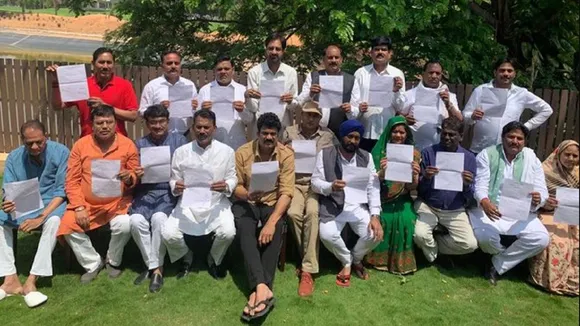 mp political crisis