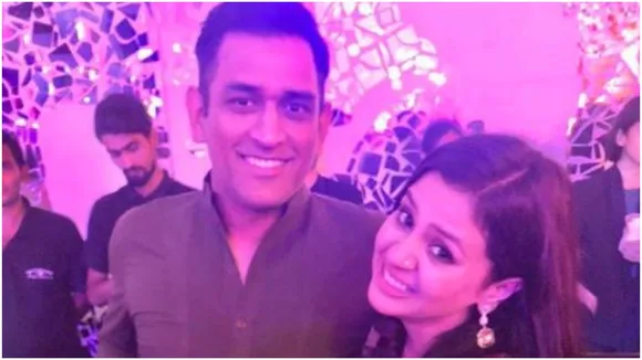 dhoni sakshi01
