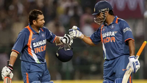 sachin with dhoni