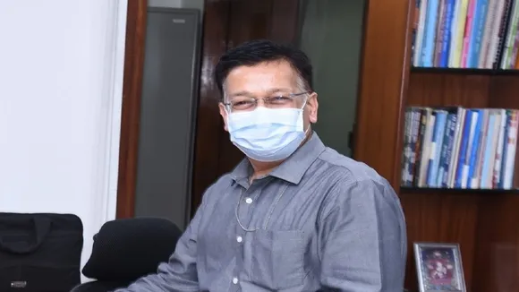 Minor side effects such as fever and pain may occur after vaccinatio