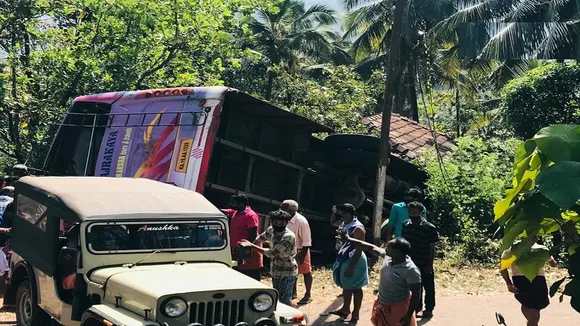 Road accident in Kerala bus collided house