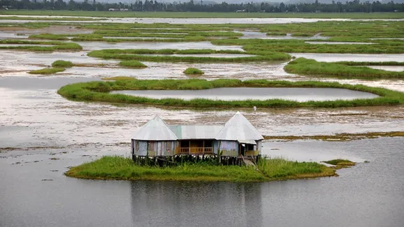 मणिपुर में मौजूद है दुनिया का इकलौता तैरता हुआ नेशनल पार्क