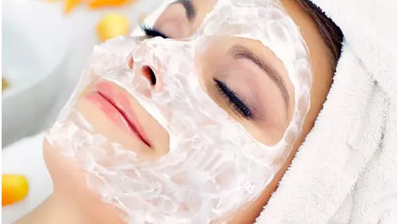 curd on face