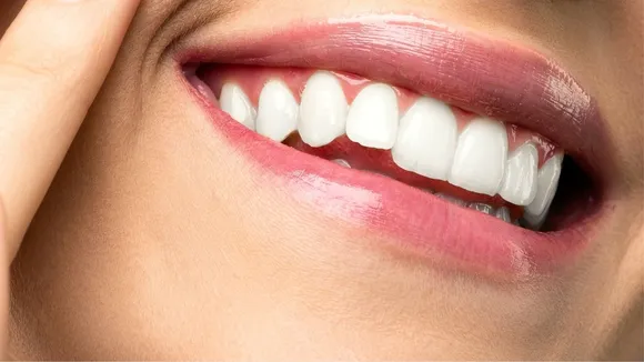 Teeth flossing