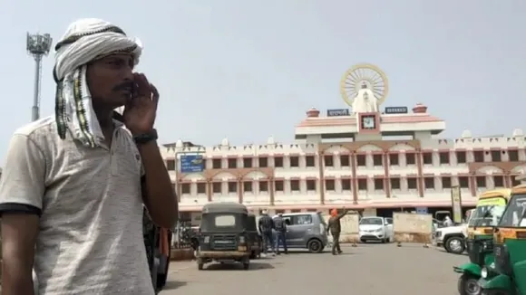 man acting langoor