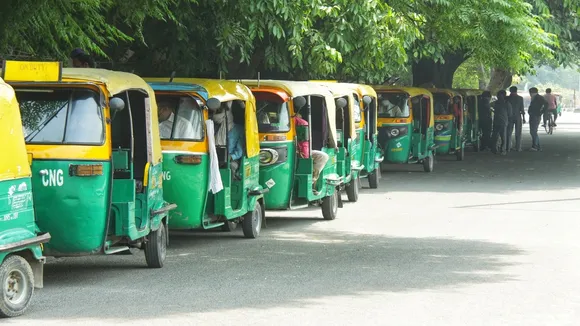 Autorickshaw drivers take full precautions