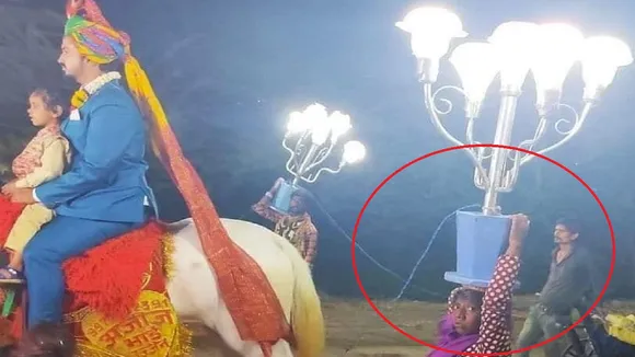 Viral: इस लाचार मां की तस्वीर देख भावुक हुआ सोशल मीडिया