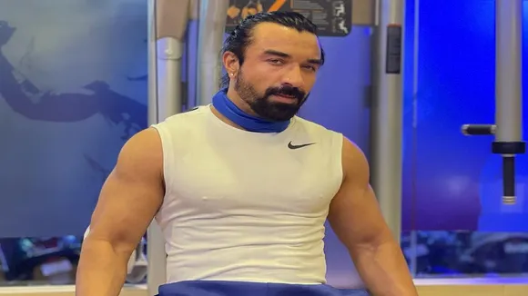 ajaz khan