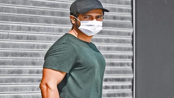 vicky kaushal corona