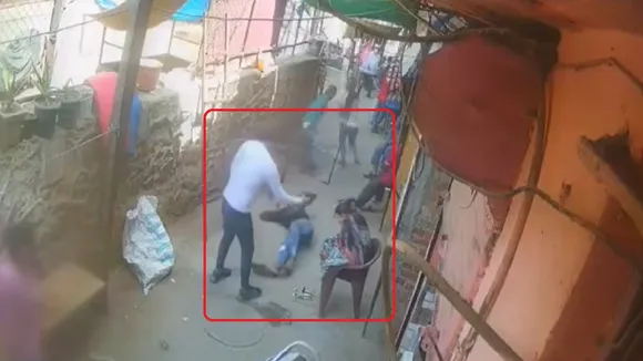 पत्नी को गोली मारी