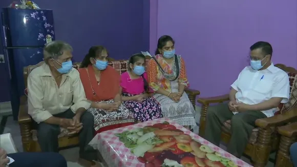 kejriwal meet nitin tanwar family