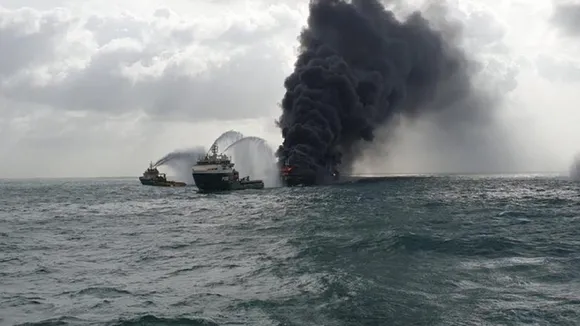 MV X Press Pearl off Colombo