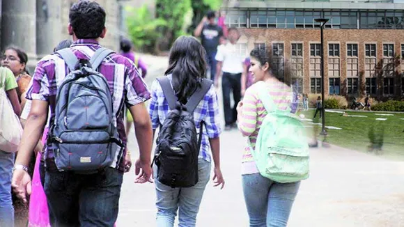 इंजीनियरिंग की सीटों में भारी गिरावट
