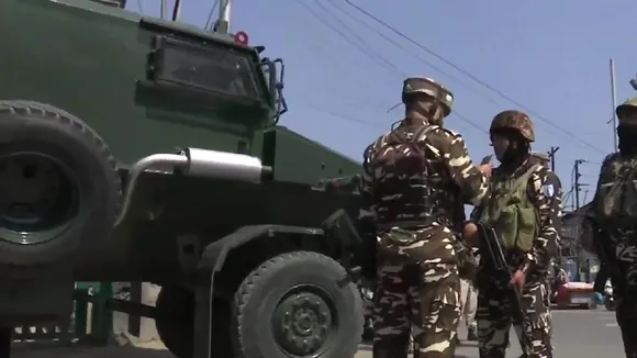 Terrorists hurl grenade at security forces