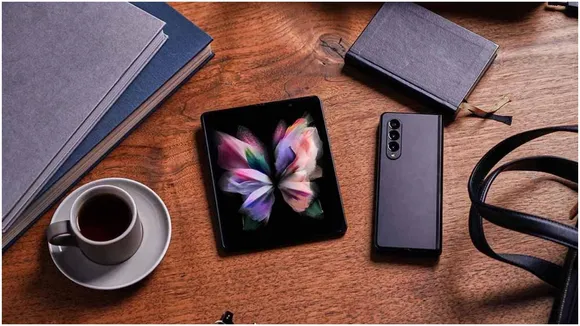 सैमसंग गैलेक्सी जेड फोल्ड3 5जी (Samsung Galaxy Z Fold 3 5G)
