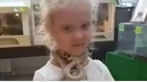 sneke child