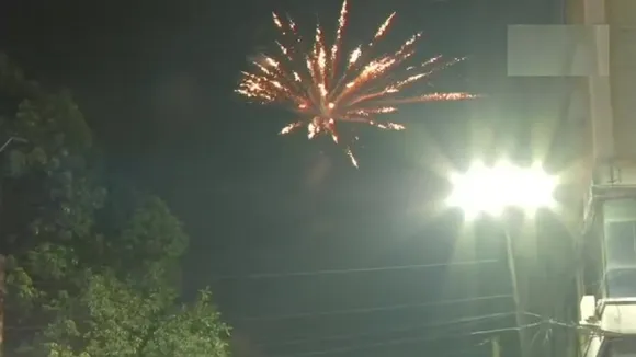 burst crackers