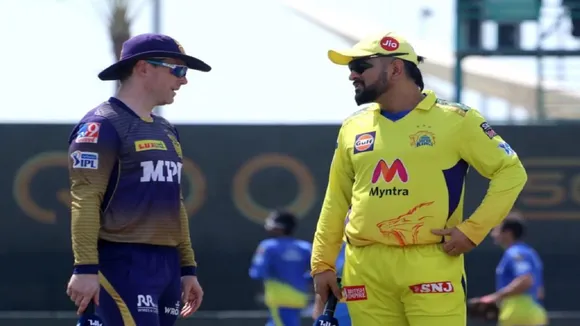 Dhoni vs Morgan