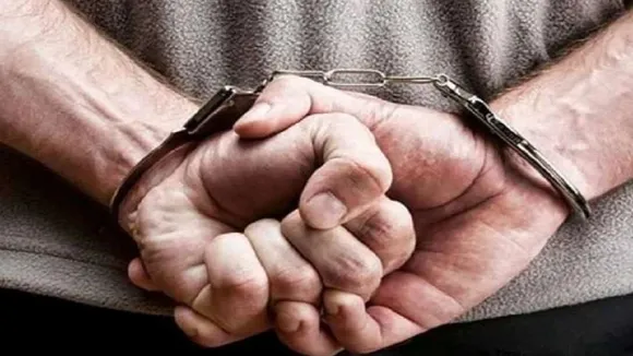 sold land worth 50 crores by making forged documents