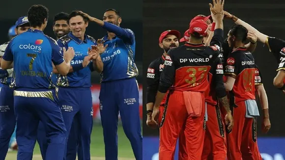 Everyone is crazy about these two foreigners