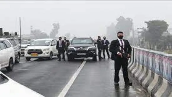PM Modi s security breach