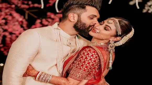 mouni dance with husband