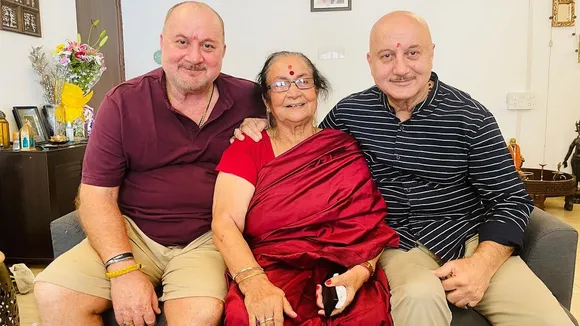 anupampkher mother