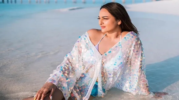sonakshi maldives
