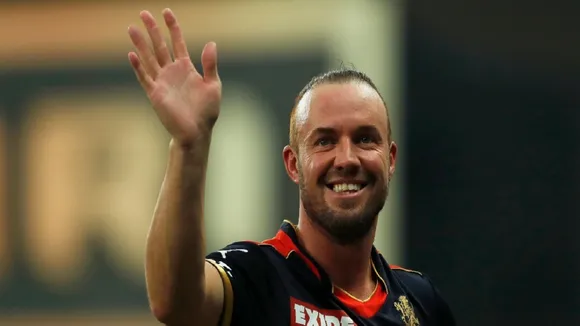 ab de villiers wants to play ipl 2022 in again dinesh karthik